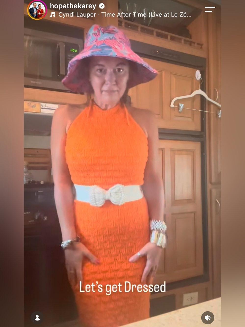 Alice + Olivia Vibrant Orange Cable-Knit Midi sweater Dress